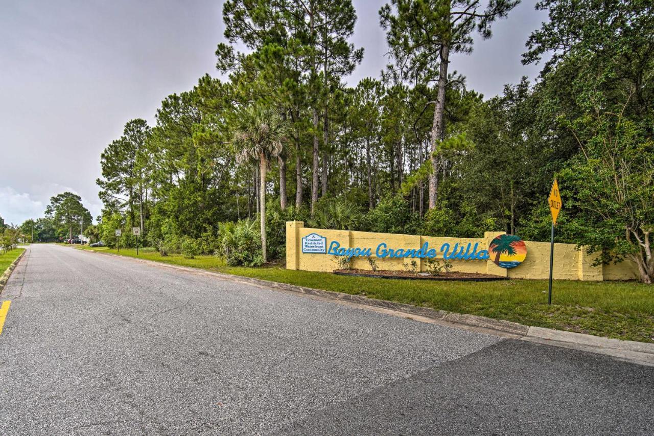 Bright Pensacola Home With Backyard - Pets Welcome! Exterior photo