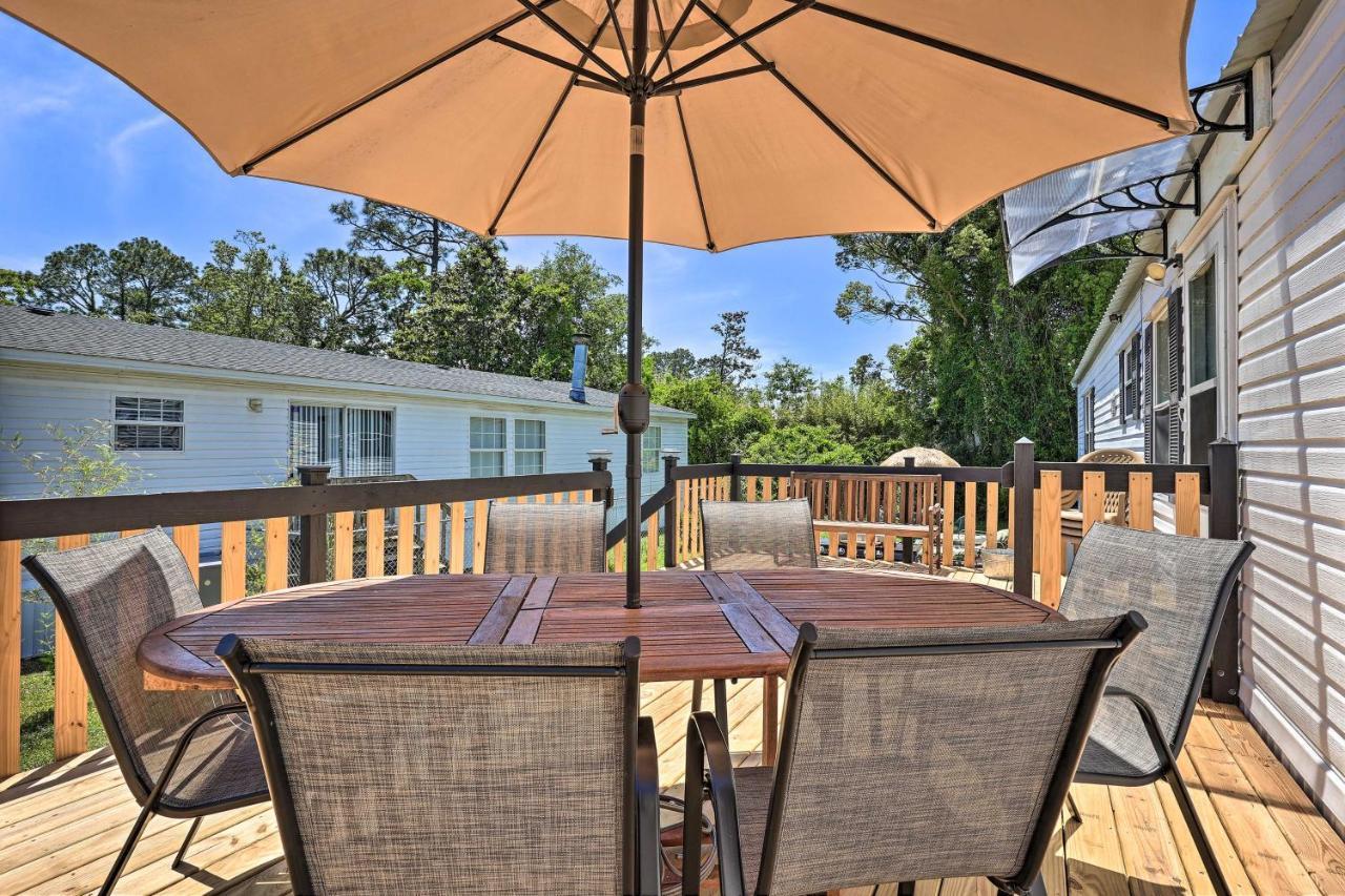 Bright Pensacola Home With Backyard - Pets Welcome! Exterior photo